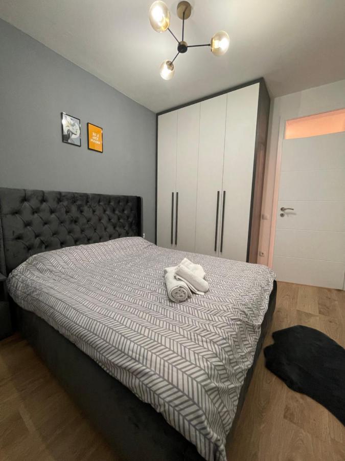 Daf Apartaments Pristina Eksteriør billede